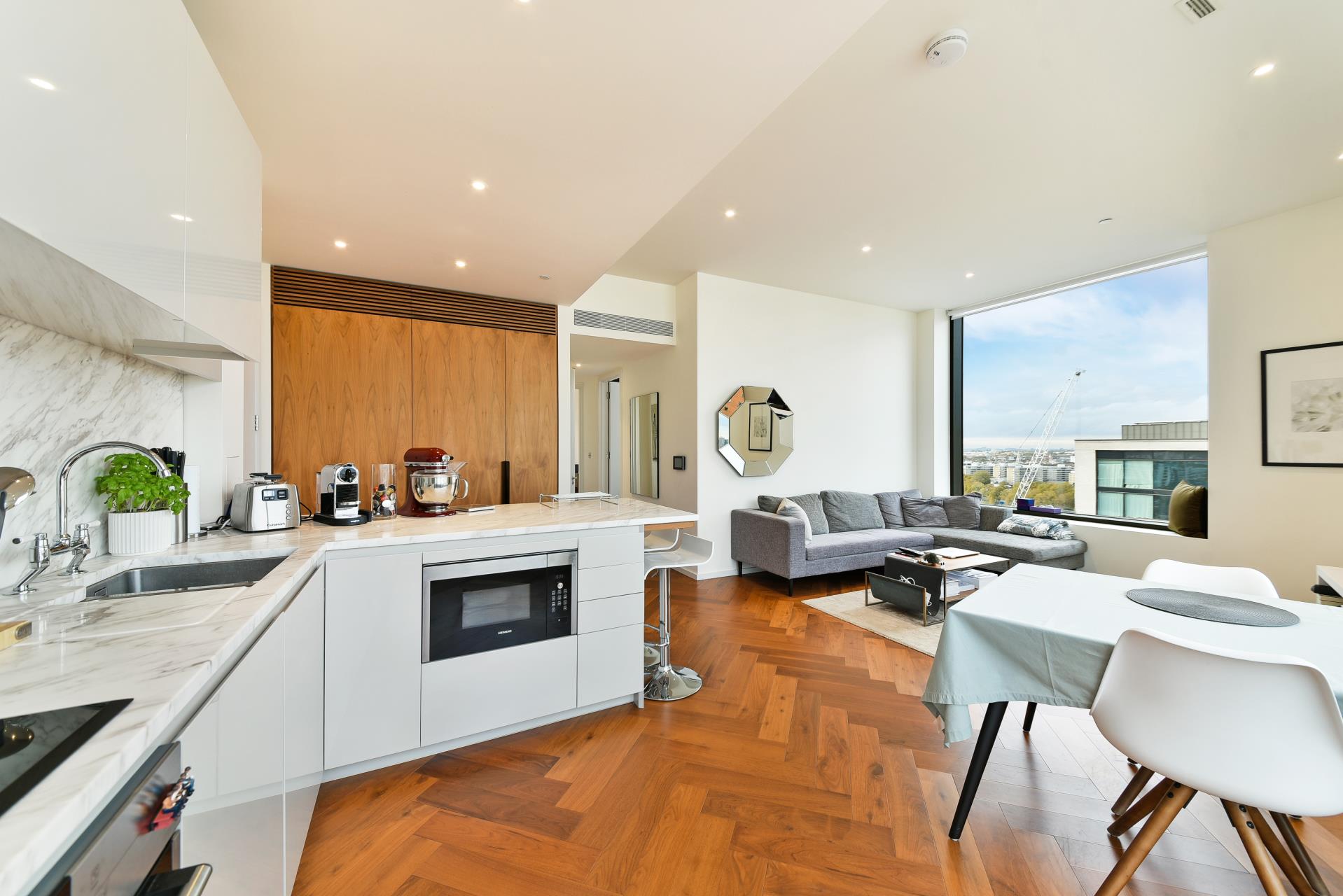 Flat New Union Square in Greater London