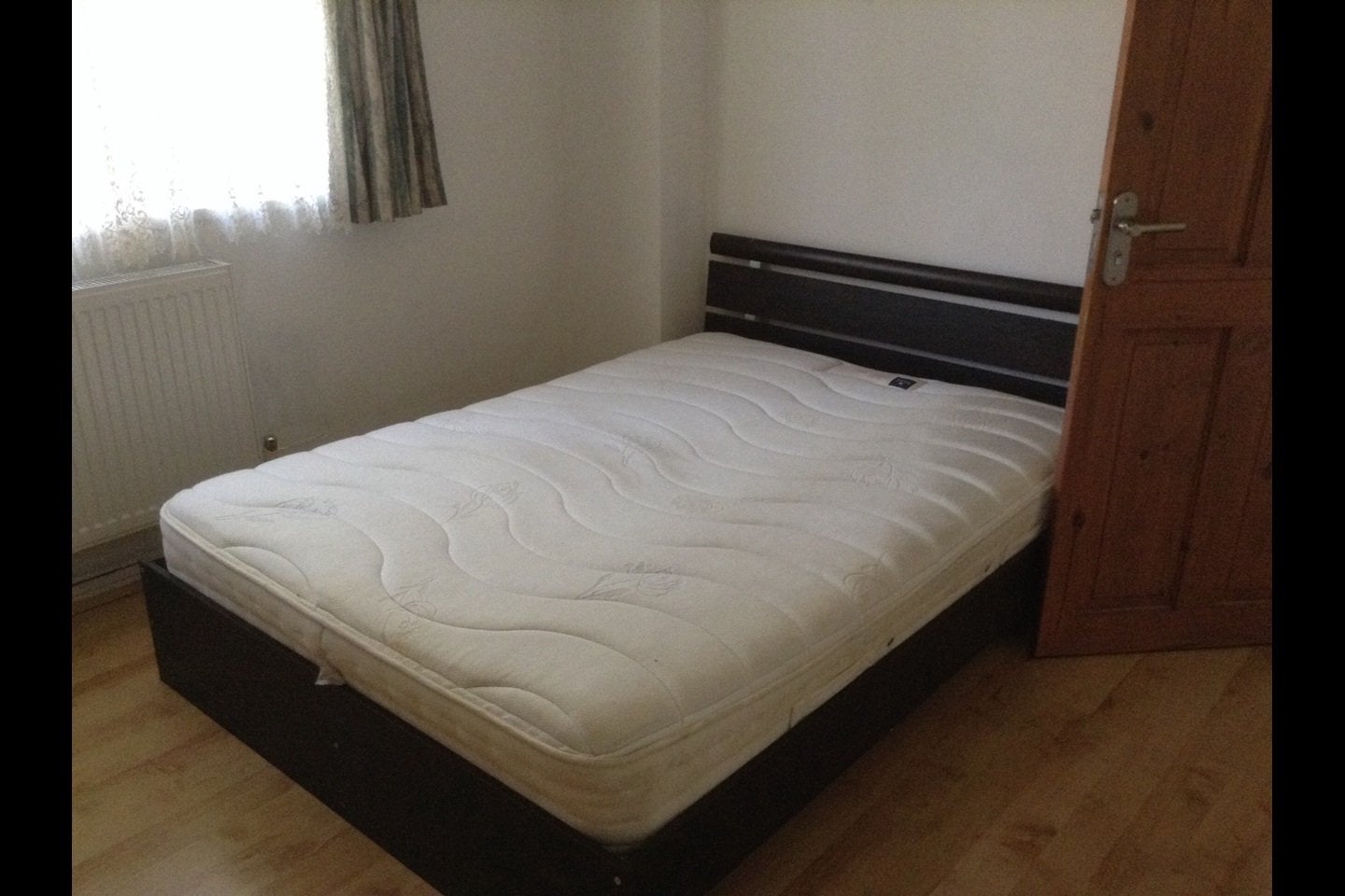 Room Basingdon Way in Greater London