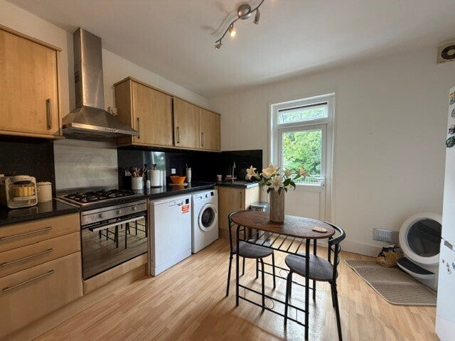 Flat Dorking Road in Tunbridge Wells