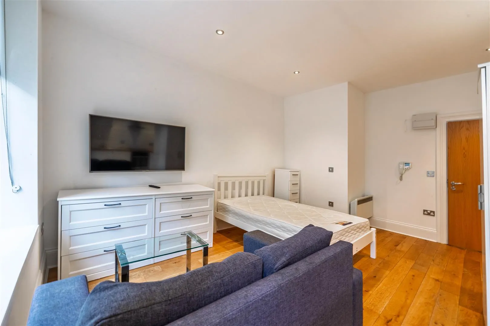 Flat Westgate Road in Newcastle upon Tyne
