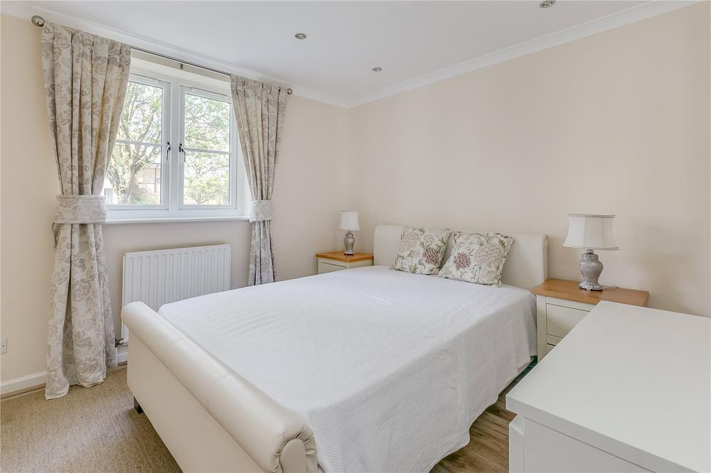 Flat Lisson Grove in City of Westminster