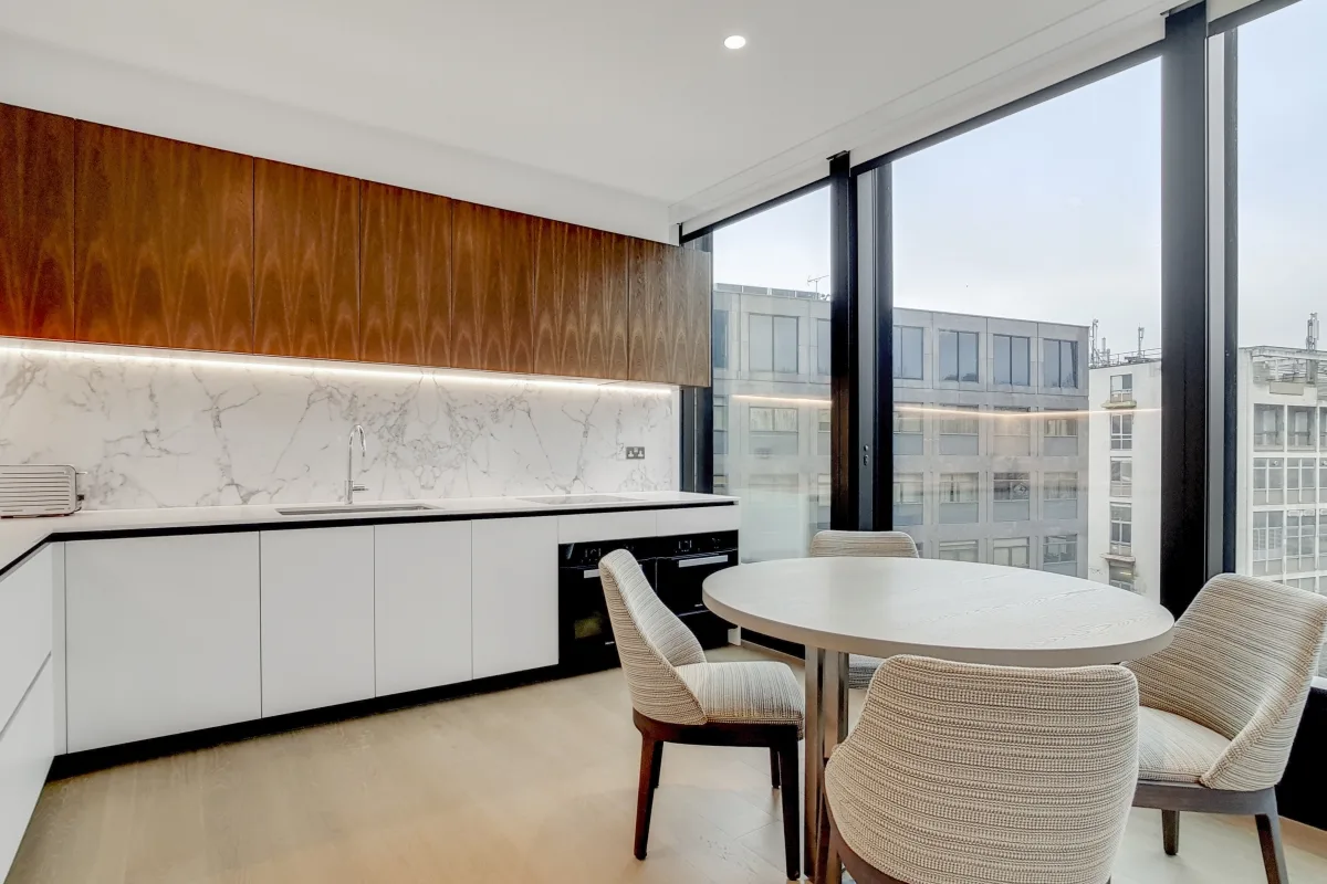 Flat Spenser Street in City of Westminster