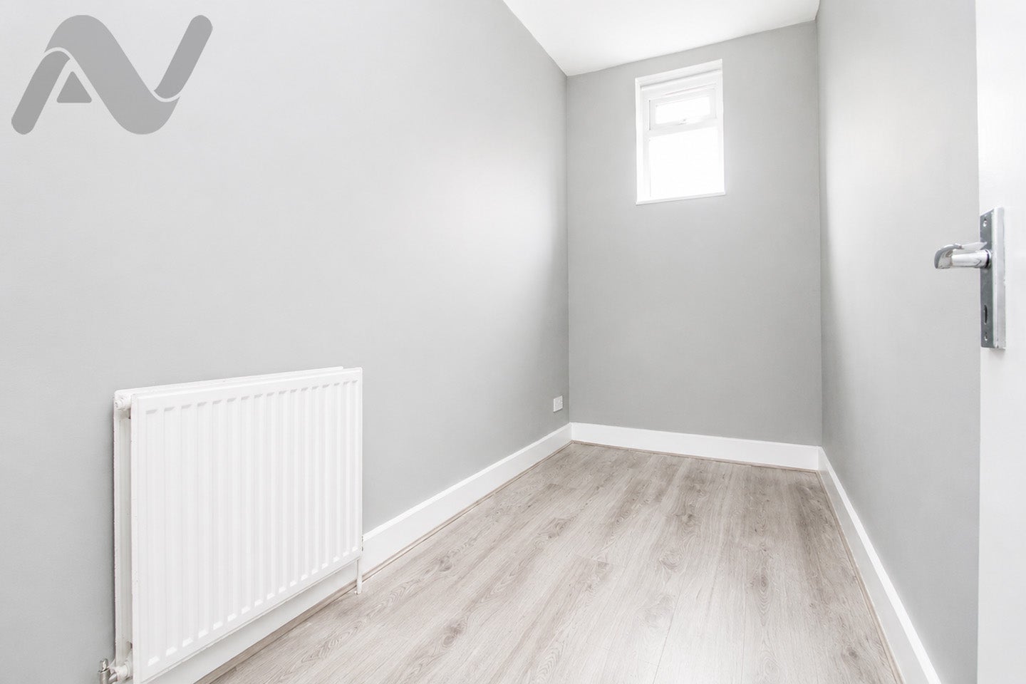 Flat Wells Terrace in Greater London