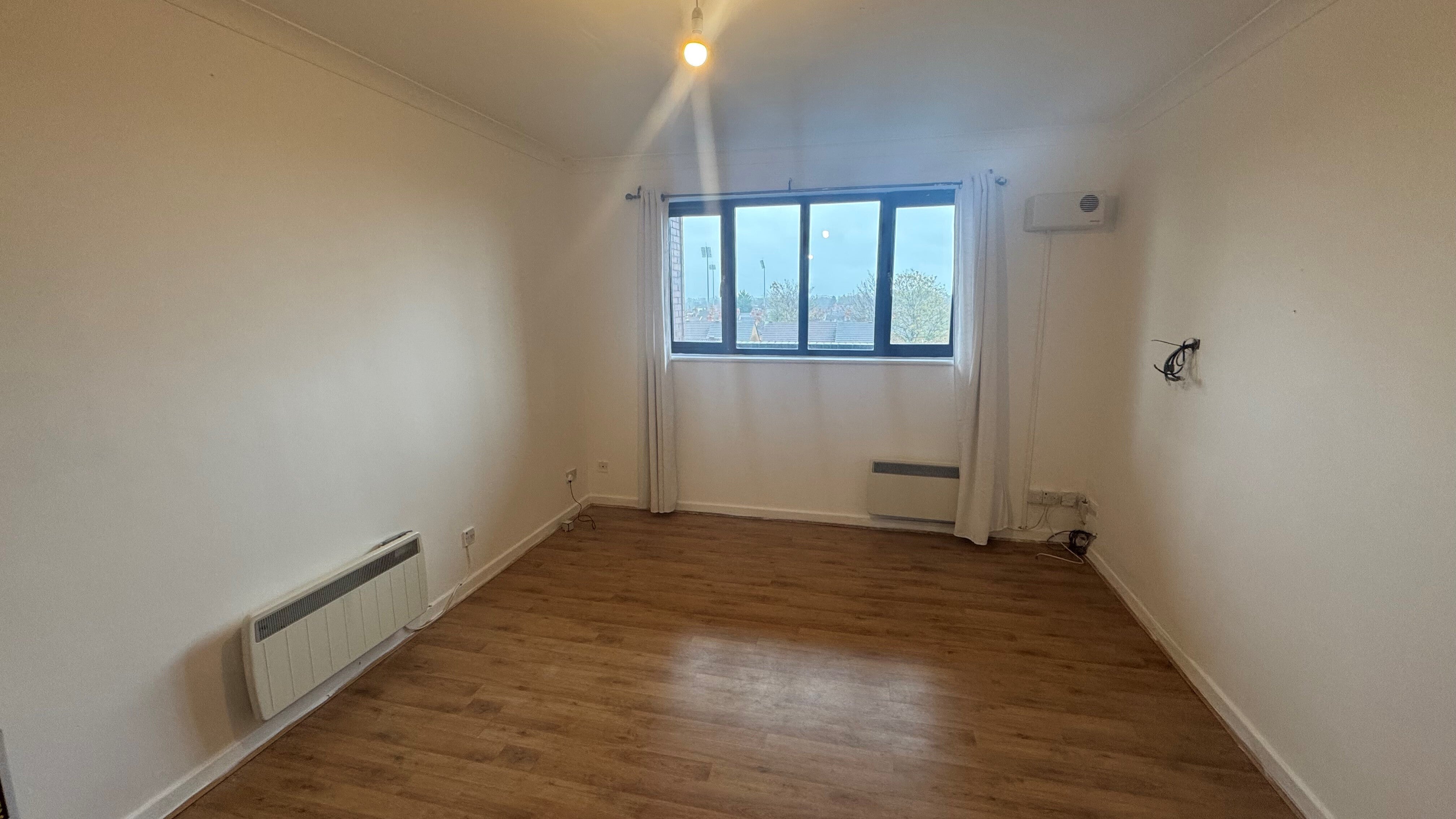 Flat Stimpson Avenue in Northampton
