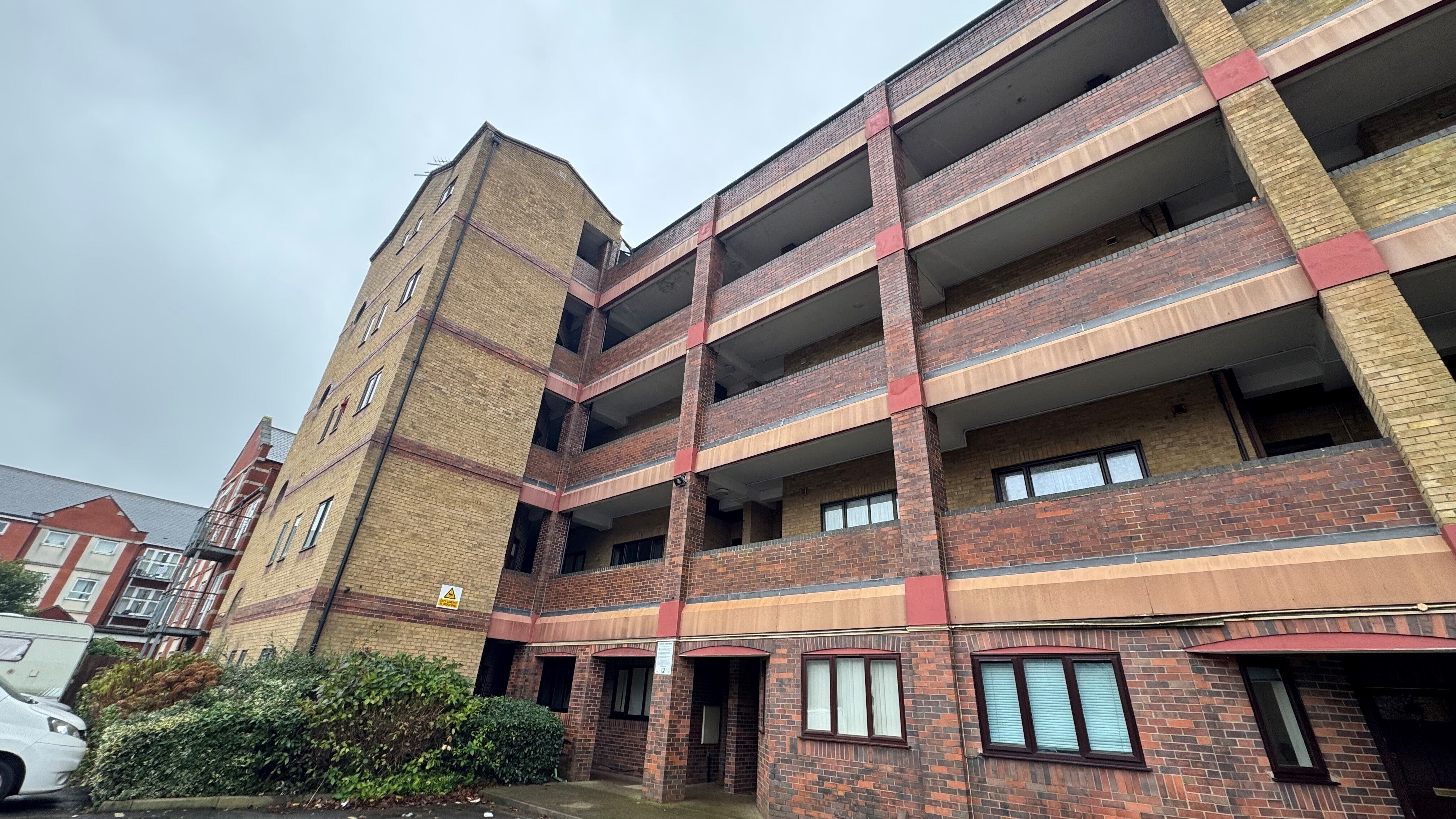 Flat Stimpson Avenue in Northampton