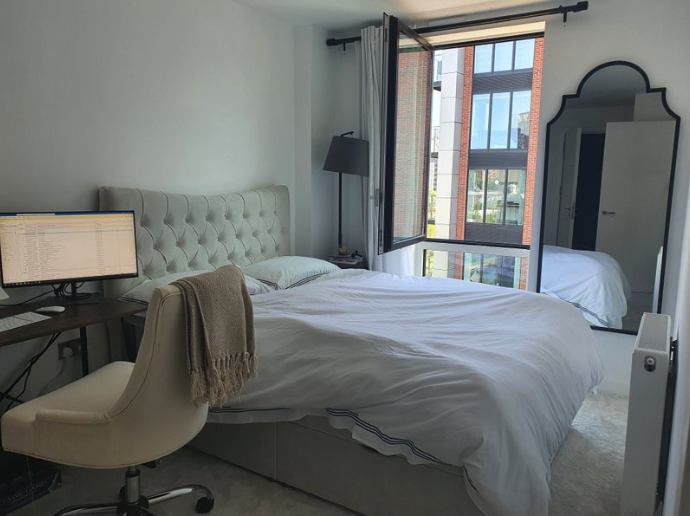 Room Lockside Lane in Salford