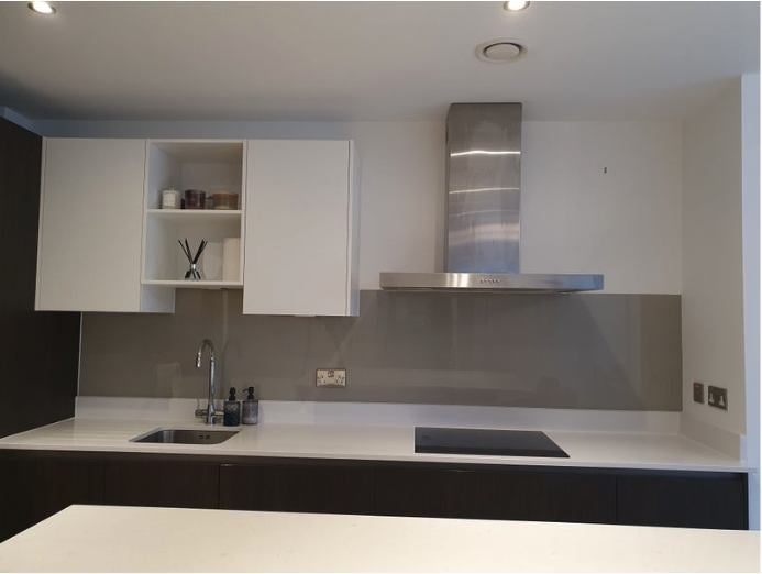 Room Lockside Lane in Salford