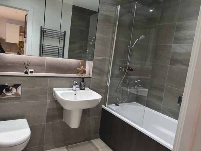 Room Lockside Lane in Salford