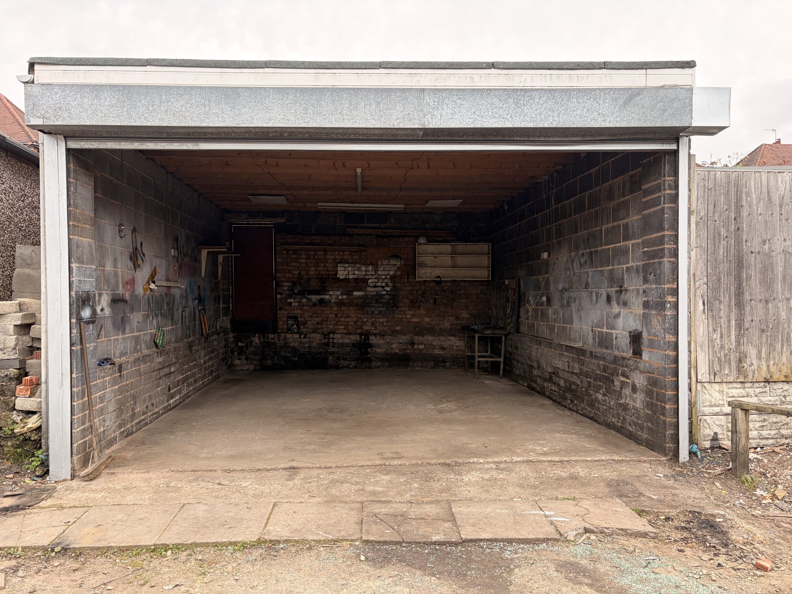 Flat Coalway Avenue in Birmingham