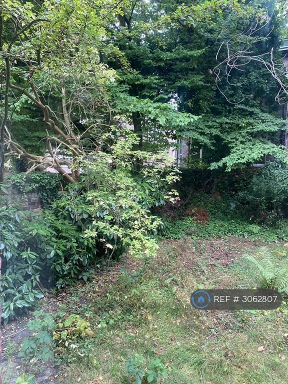 Flat Linnet Lane in Liverpool