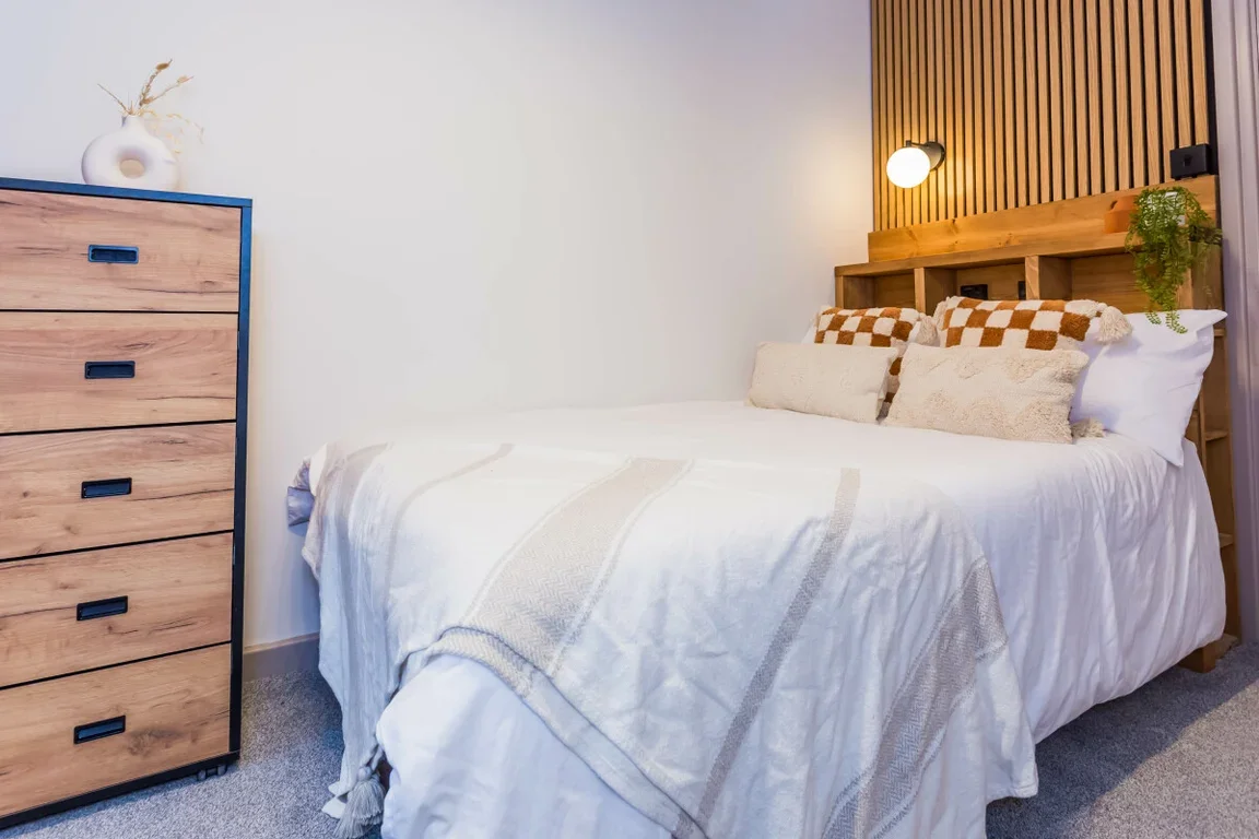 Flat Brass Thill in Durham