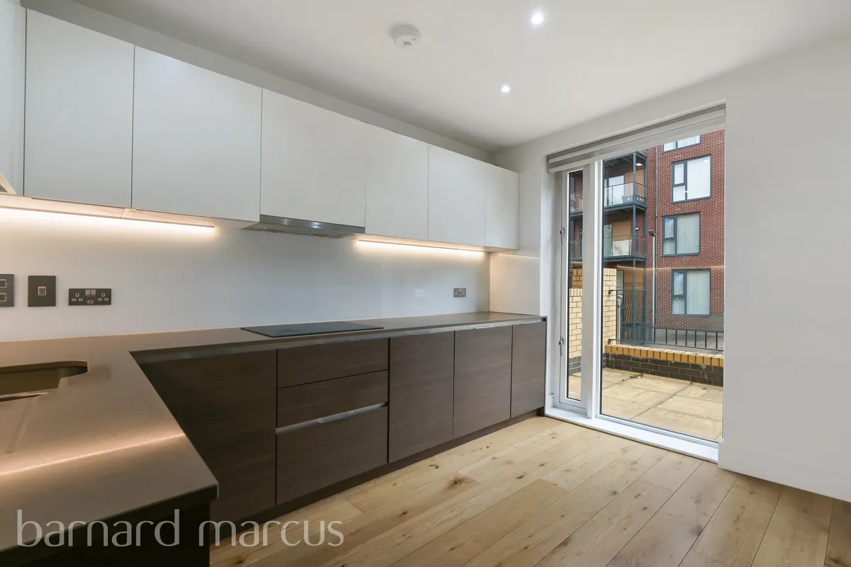 House Silverworks Close in Greater London