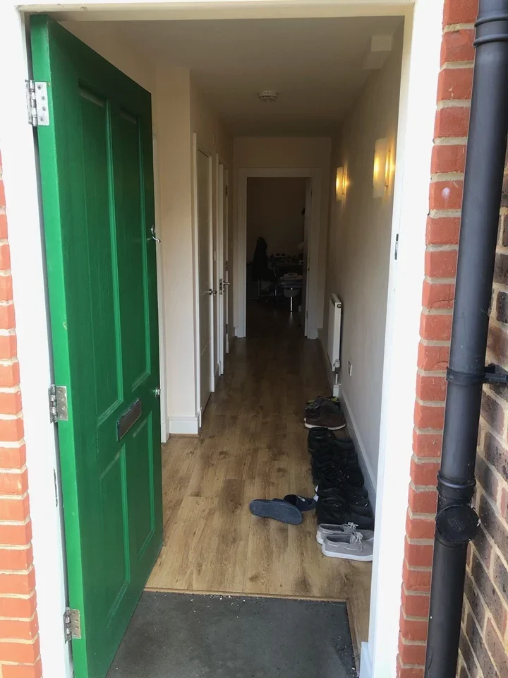 Flat Gammons Lane in Watford