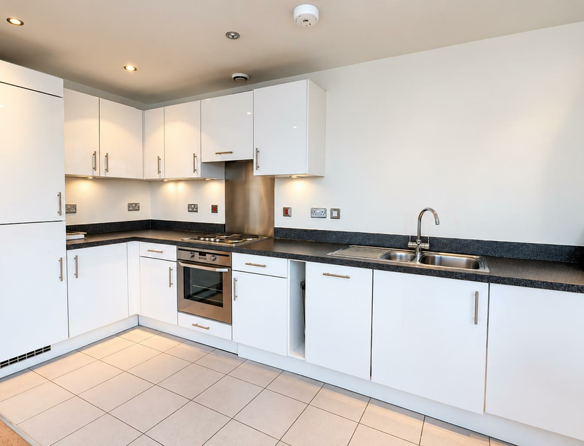 Flat Bennett's Yard in Greater London