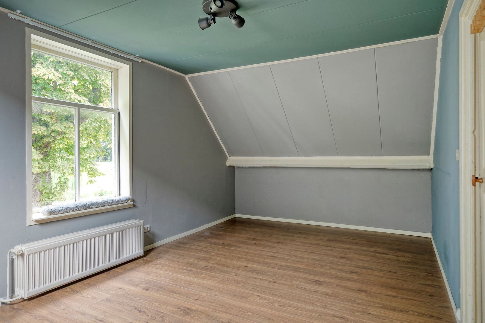 Tussenwoning te koop: Oostsingel 144, Goes
