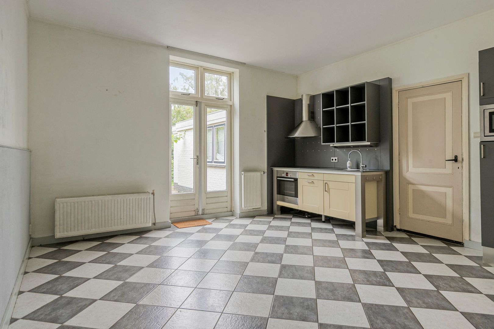 Tussenwoning te koop: Oostsingel 144, Goes