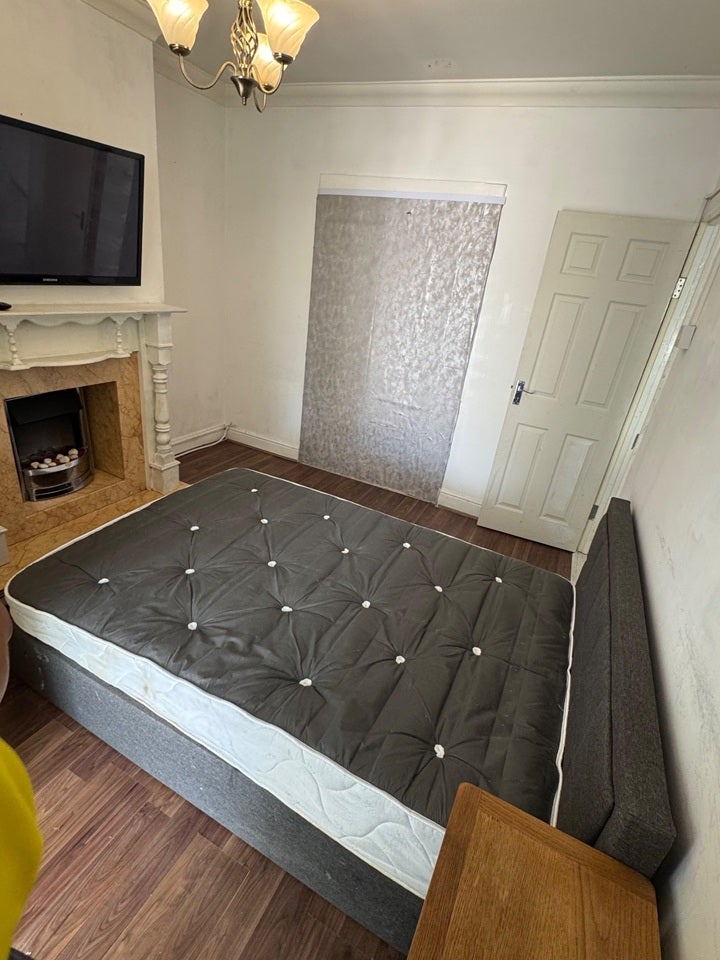 Room Southfield Road in Waltham Cross