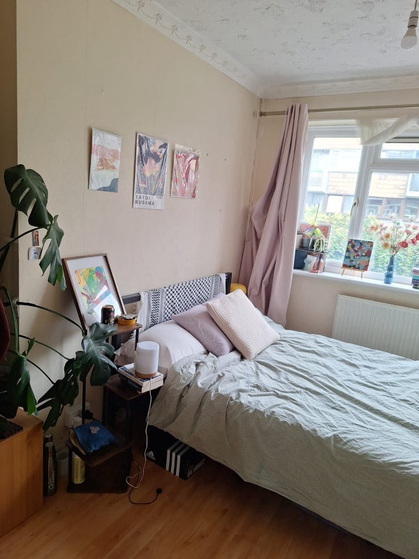 Room Stanway Street in Greater London