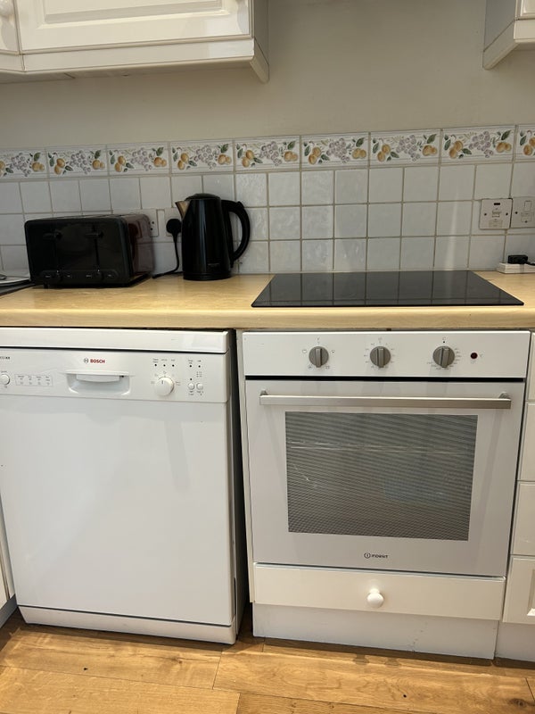 Room Kempsford Gardens in Greater London