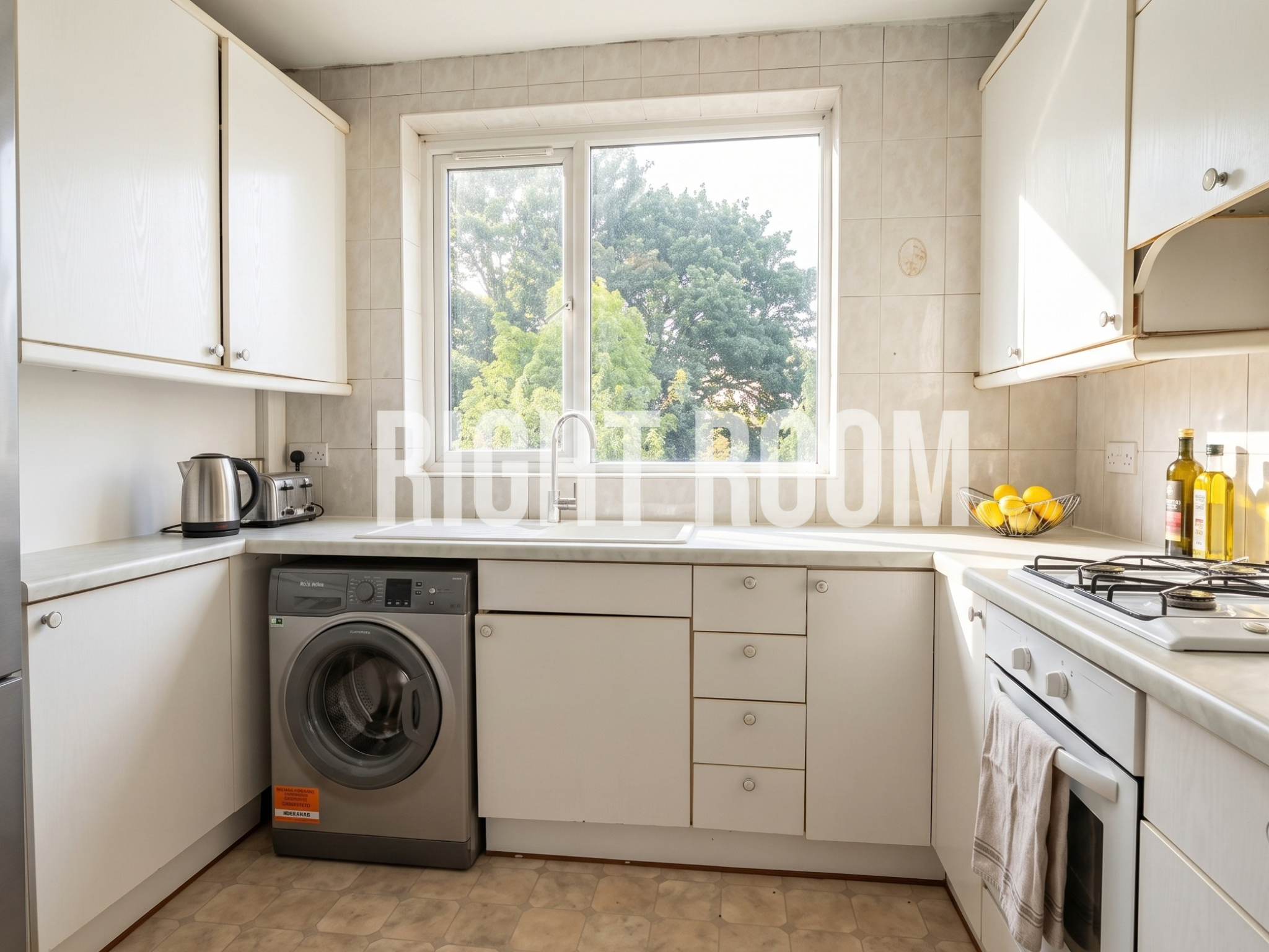 Flat The Ridgeway in London