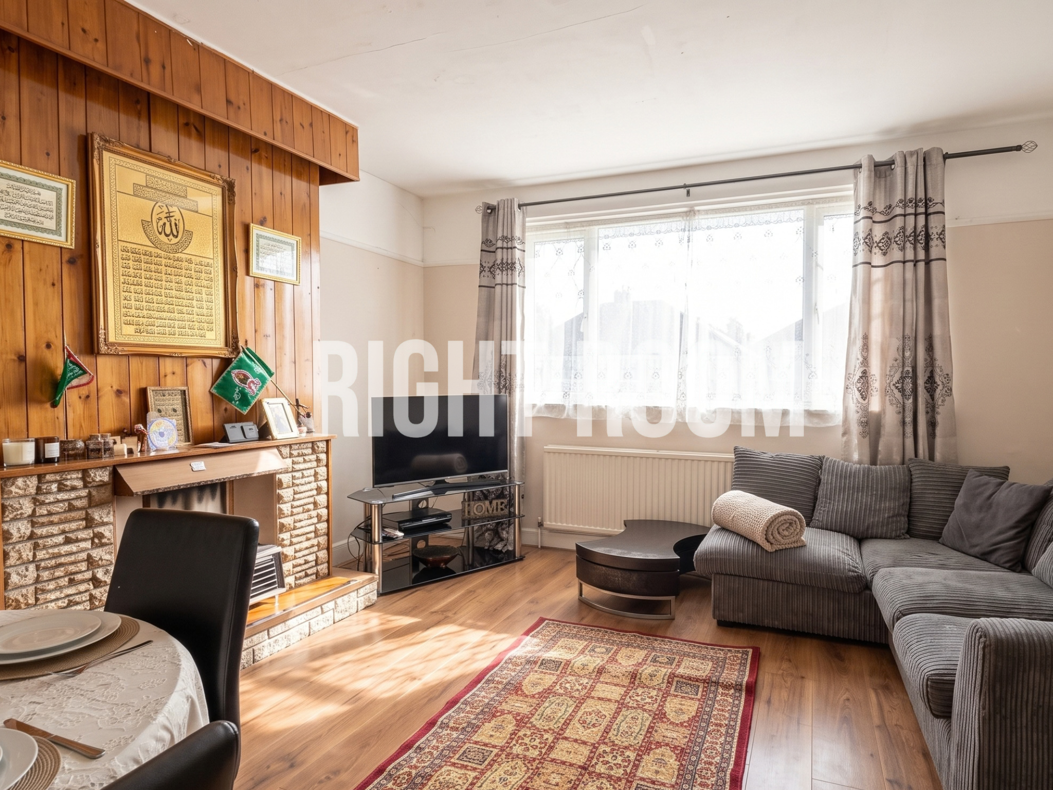 Flat The Ridgeway in London