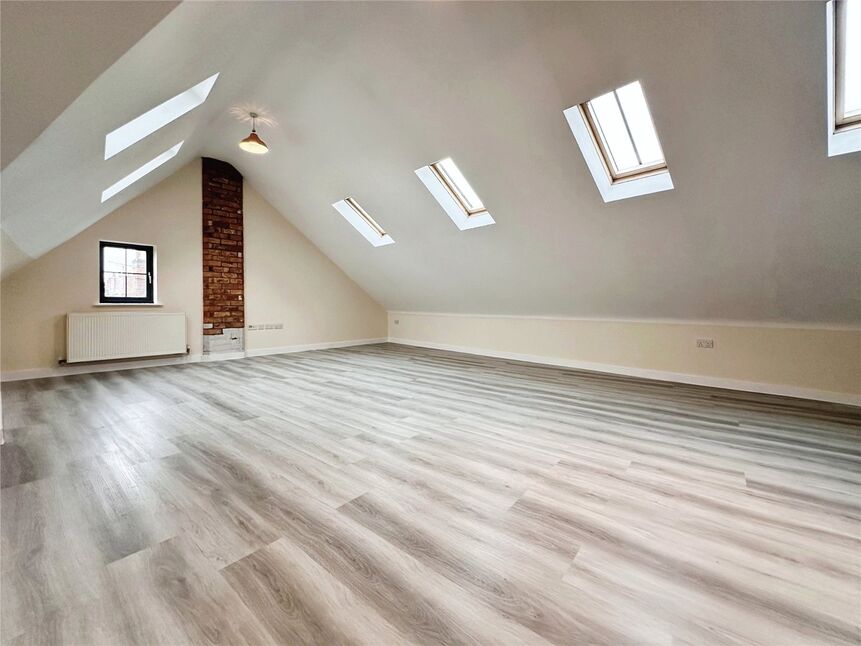 Flat Harris Place in Hinckley and Bosworth