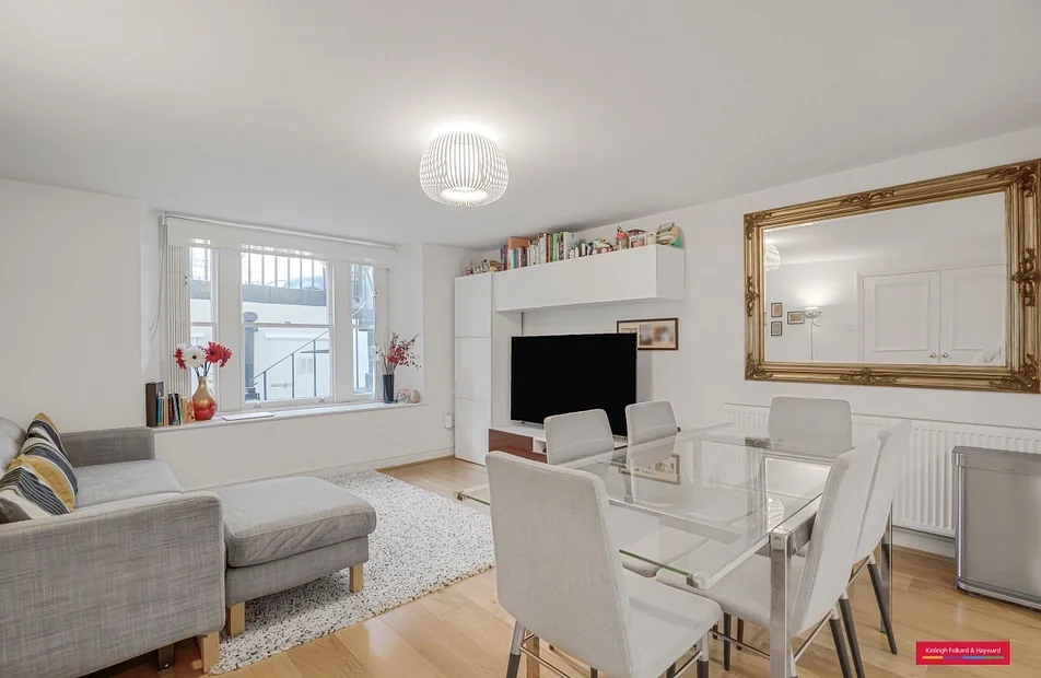 Flat Craven Hill in City of Westminster