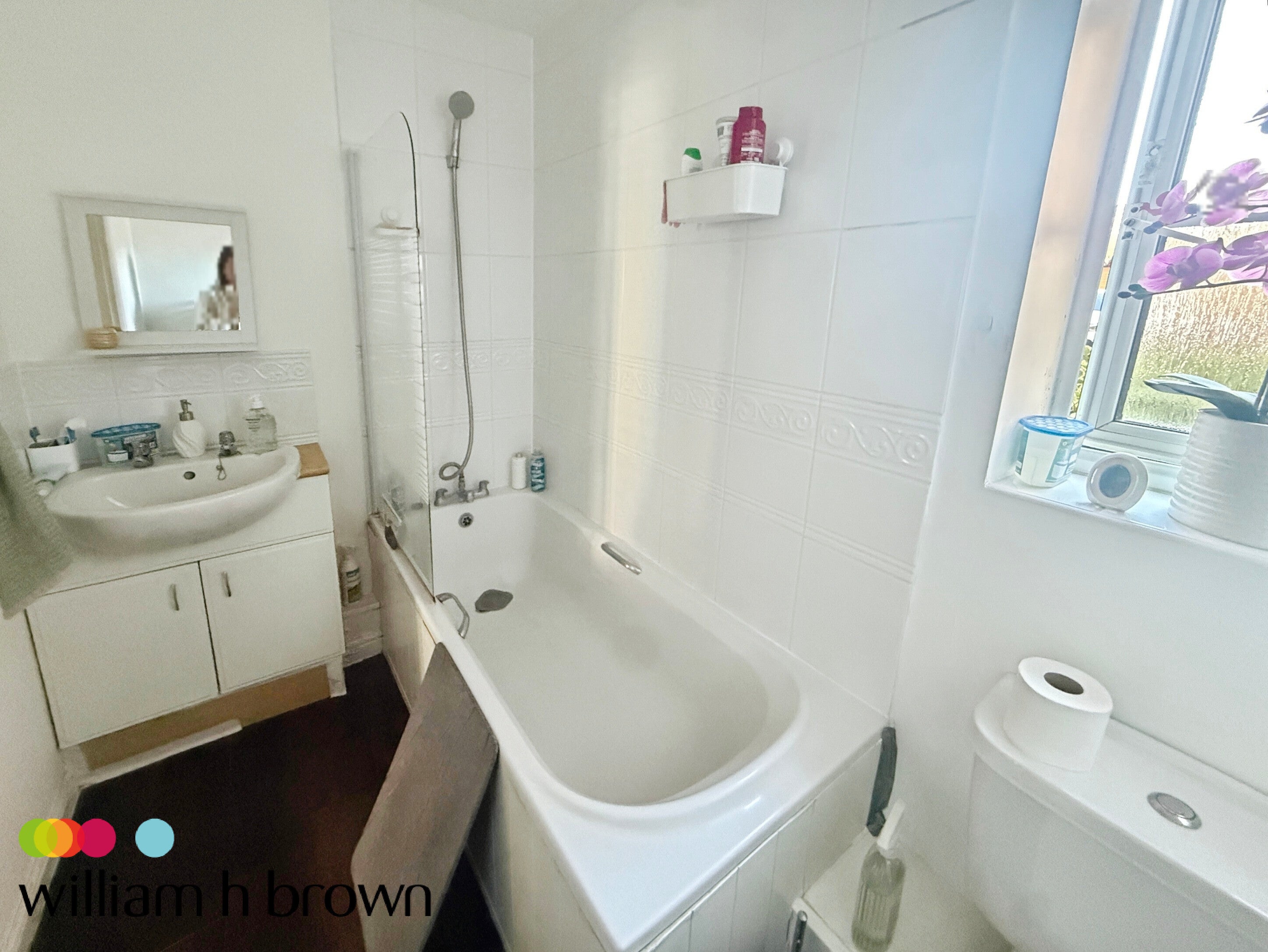 Flat Windermere Avenue in Purfleet-on-Thames