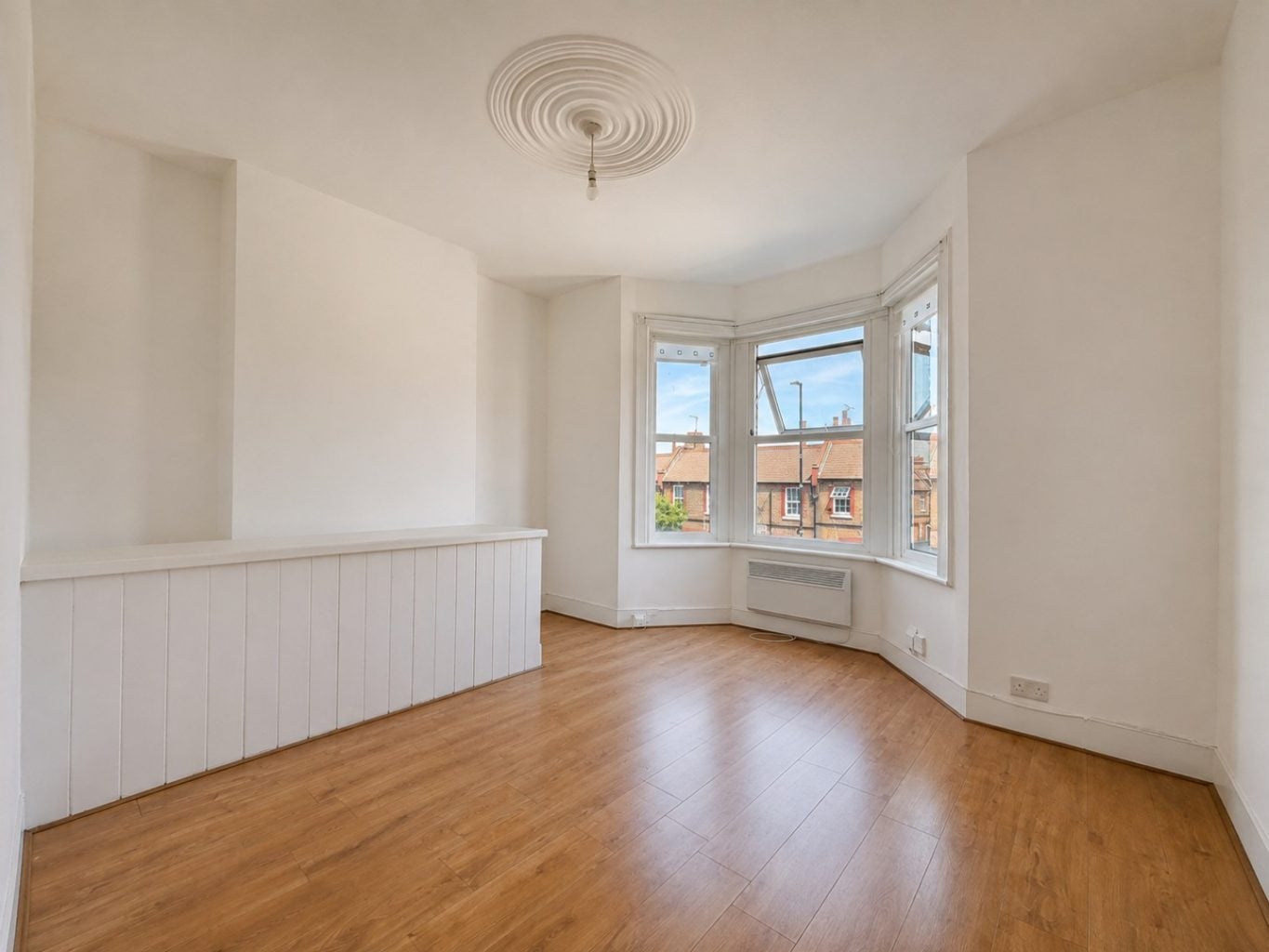 Flat Lordship Lane in Greater London