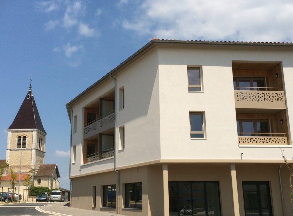 Flat Rue des Écoles in Dompierre-sur-Veyle