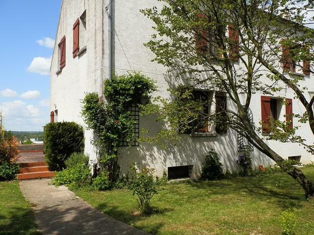 Chambre Rue de Lagny à Saint-Thibault-des-Vignes