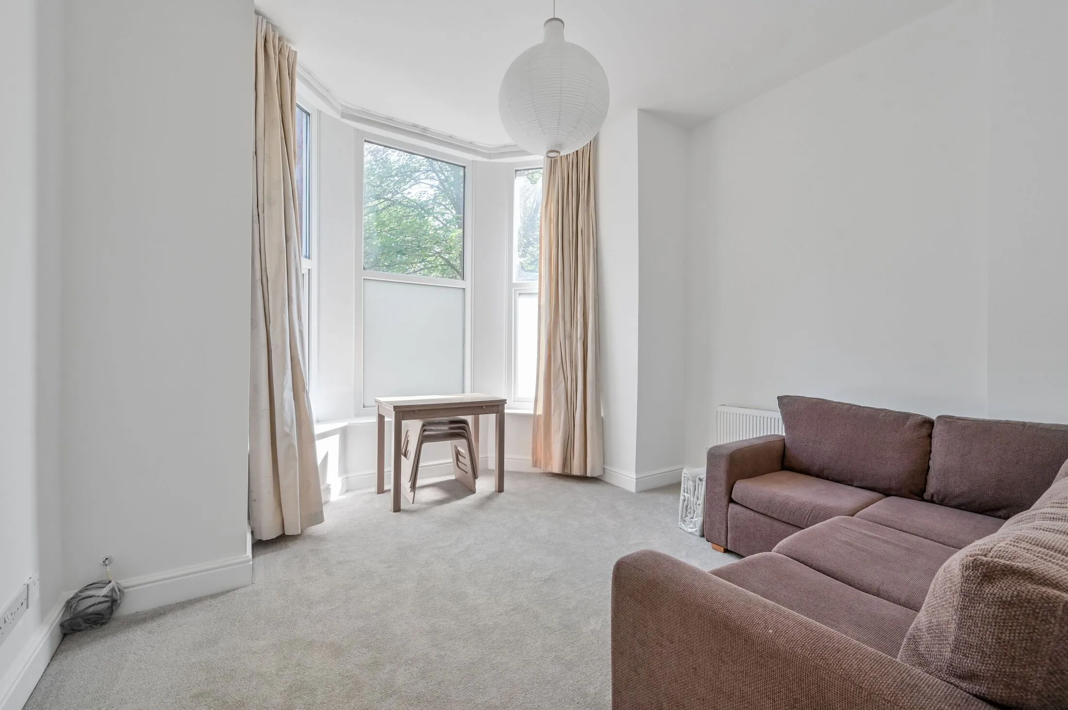 Flat Christchurch Road in Greater London