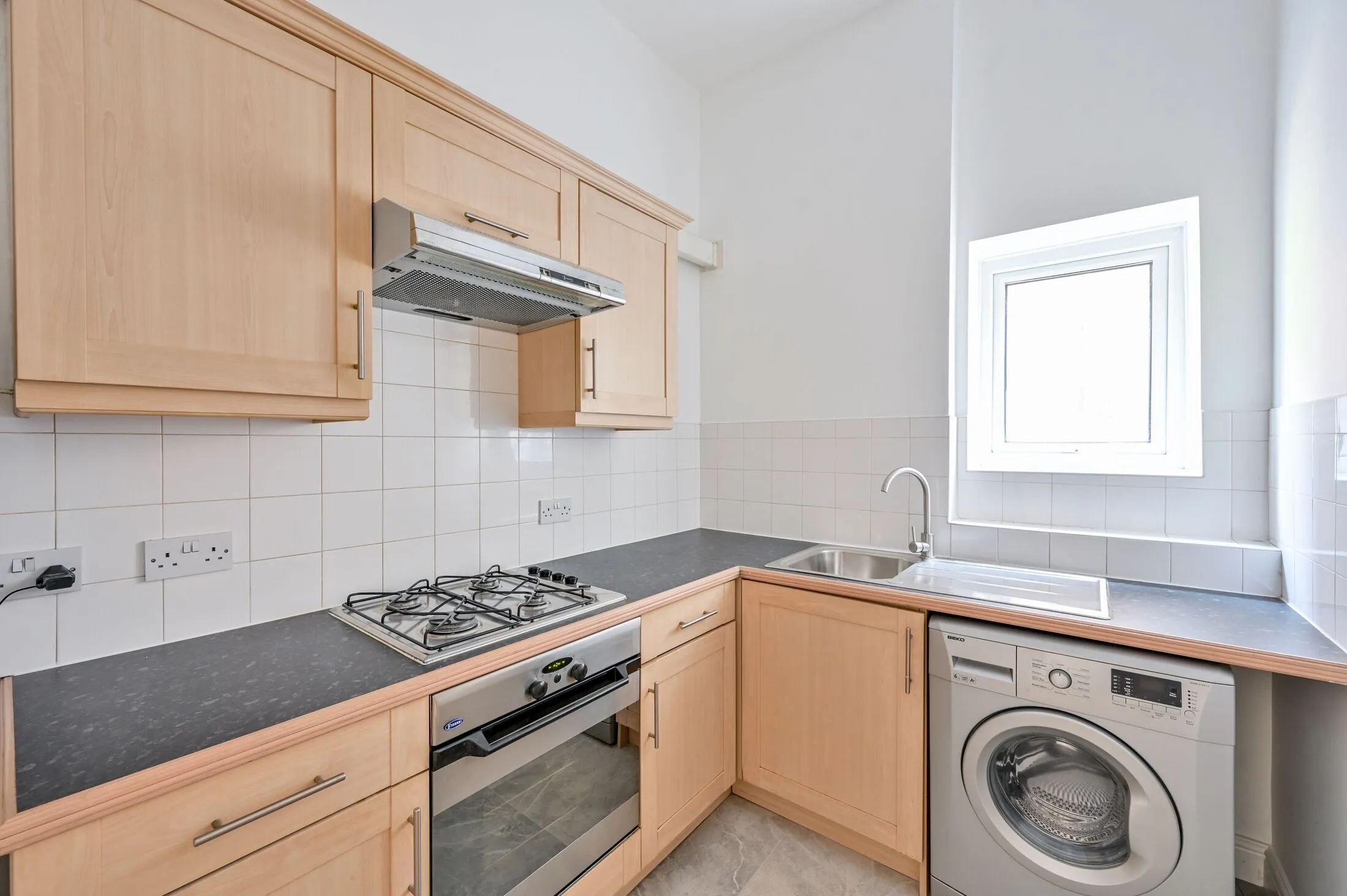 Flat Christchurch Road in Greater London