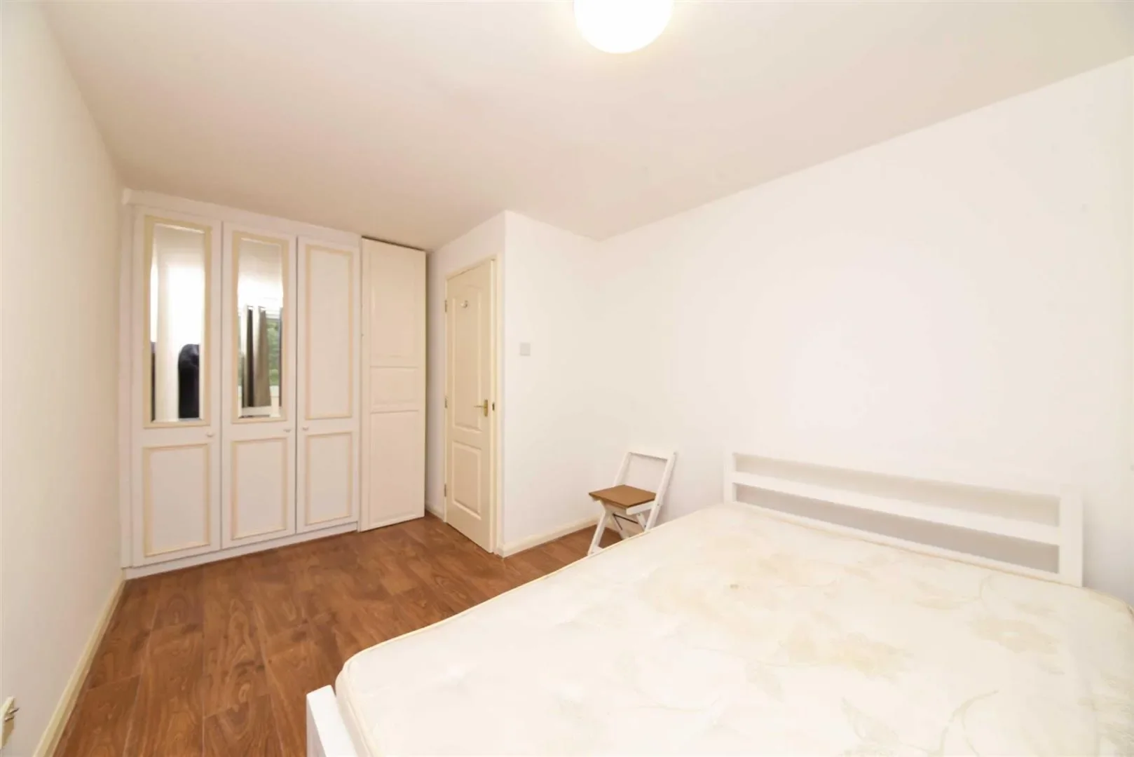 Flat Alwyn Gardens in Greater London
