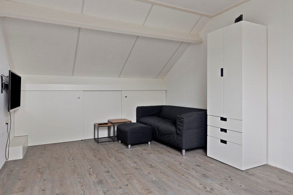Twee-onder-één-kap te koop: Emmastraat 4, Kloosterzande
