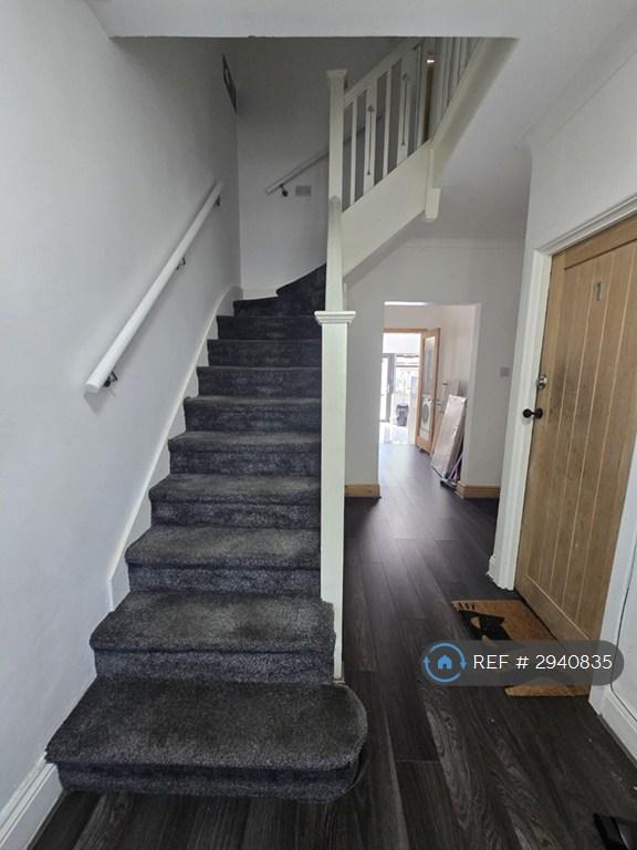 Room Nelson Road in Greater London