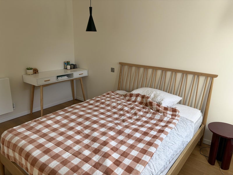 Room South Park Road in Greater London