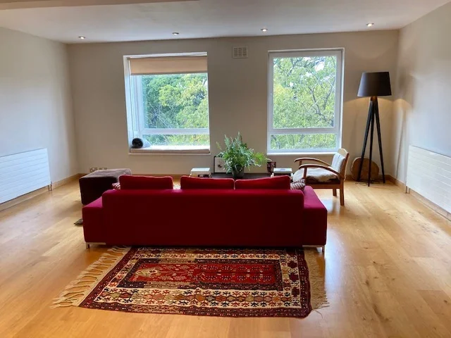 Flat Great Brownings in Greater London