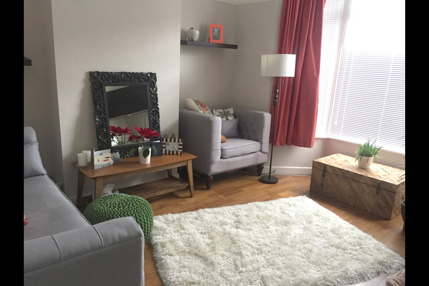 Flat Russell Road in Greater London