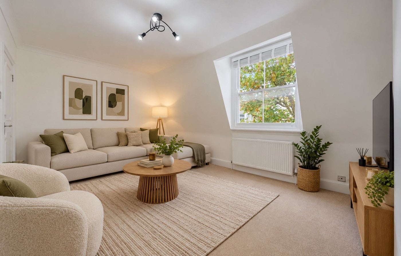 Flat Birnam Road in Greater London
