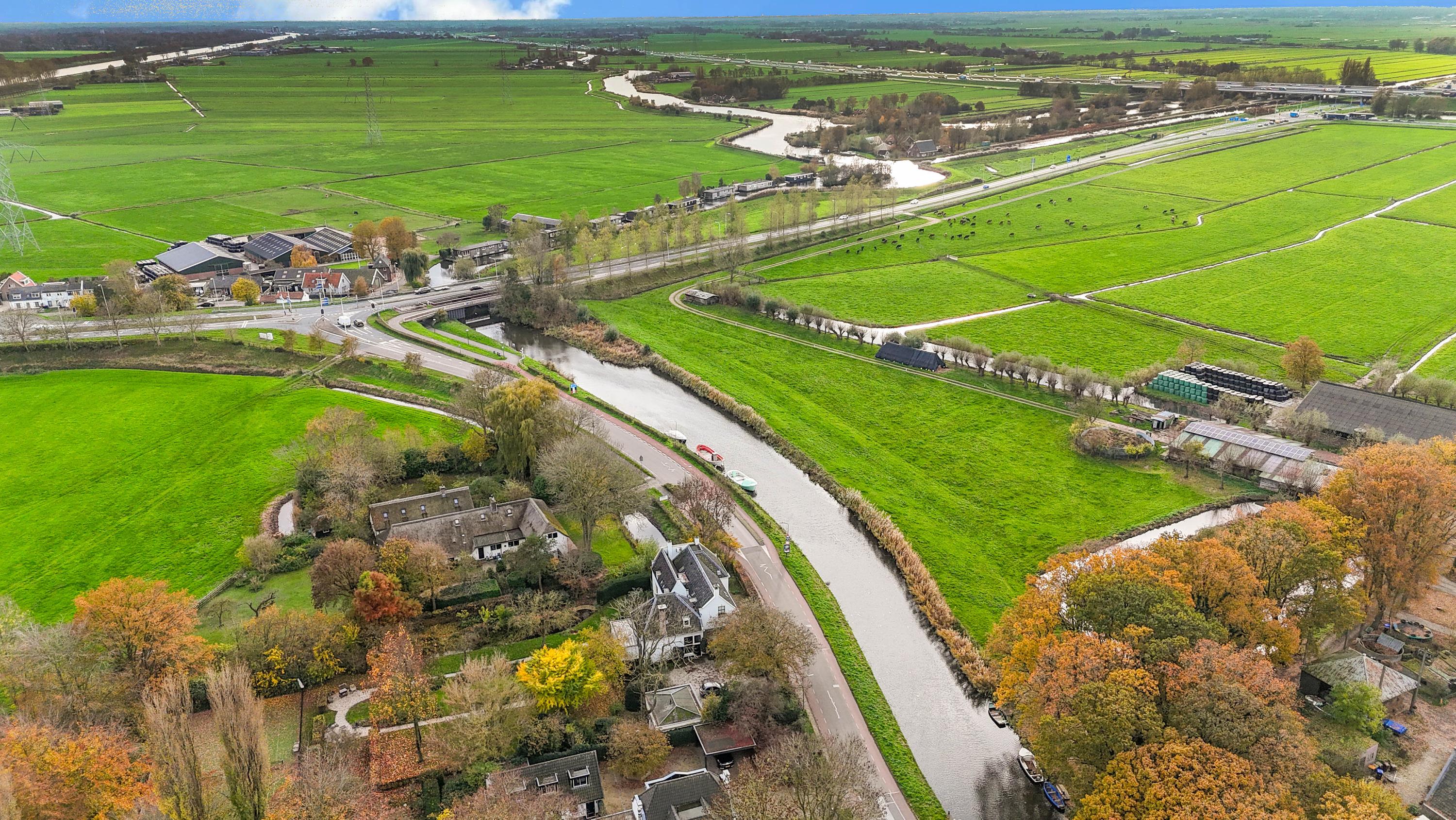 Hoekwoning te koop: P.N. Kruiswijkstraat 26, Loenersloot