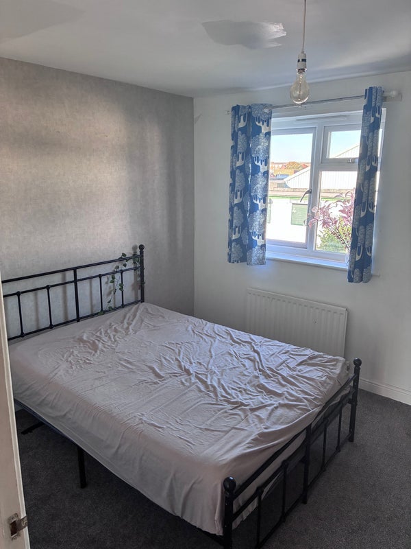 Room Sedgley Road West in Sandwell