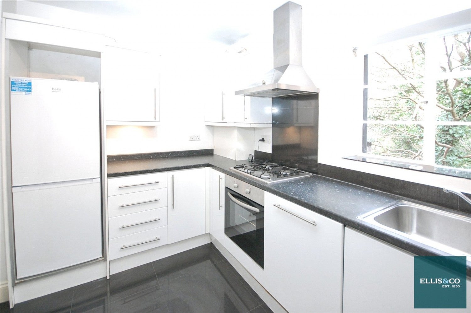 Flat Brookland Rise in Greater London