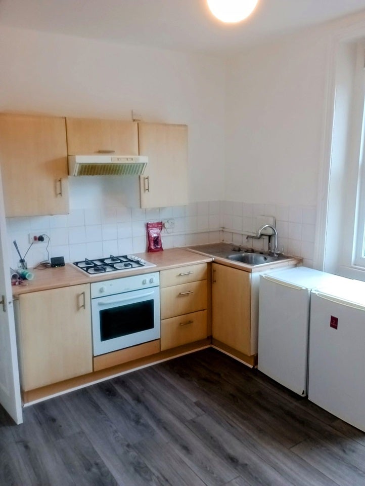 Flat Sussex Way in Greater London