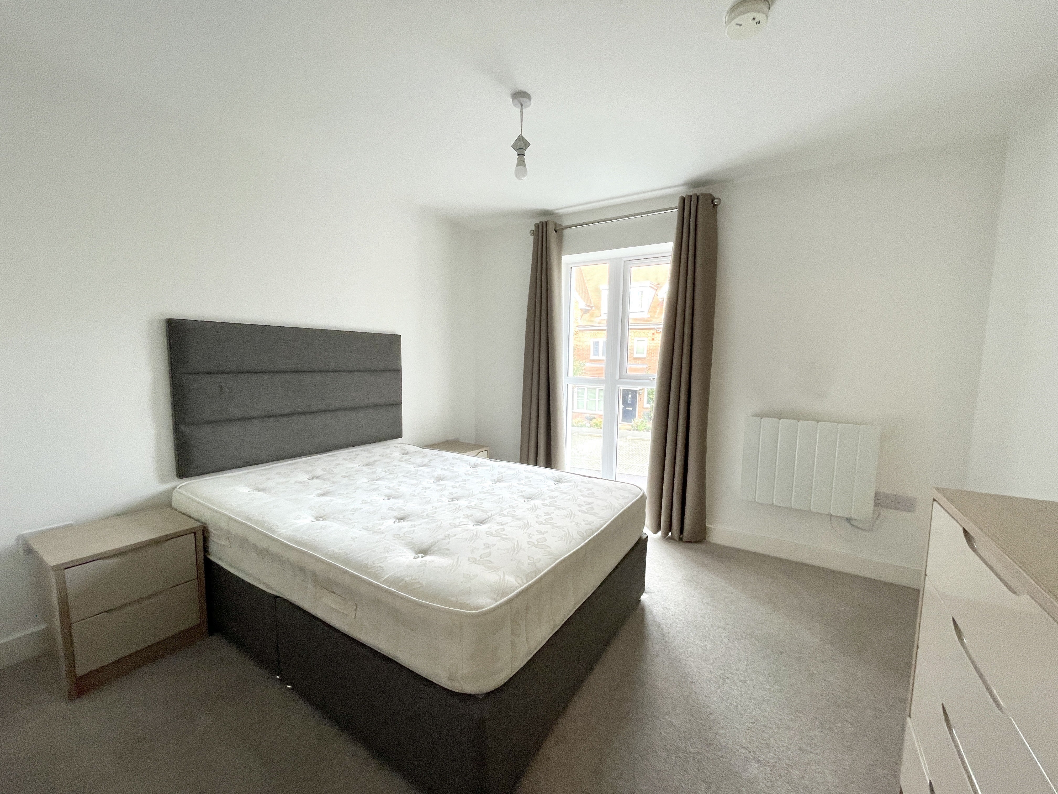 Flat Holmbush Mews in Horsham