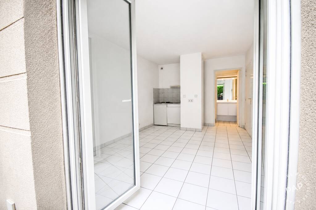 Flat Avenue Lamartine in Vincennes