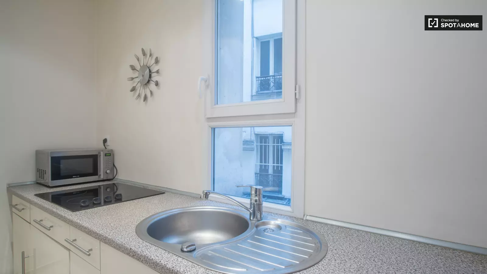 Appartement Rue du Mont Cenis à Paris