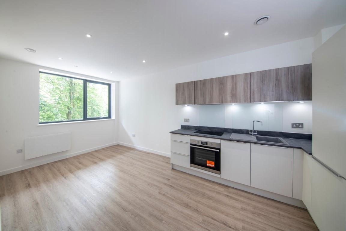 Flat Ashwood Way in Basingstoke and Deane