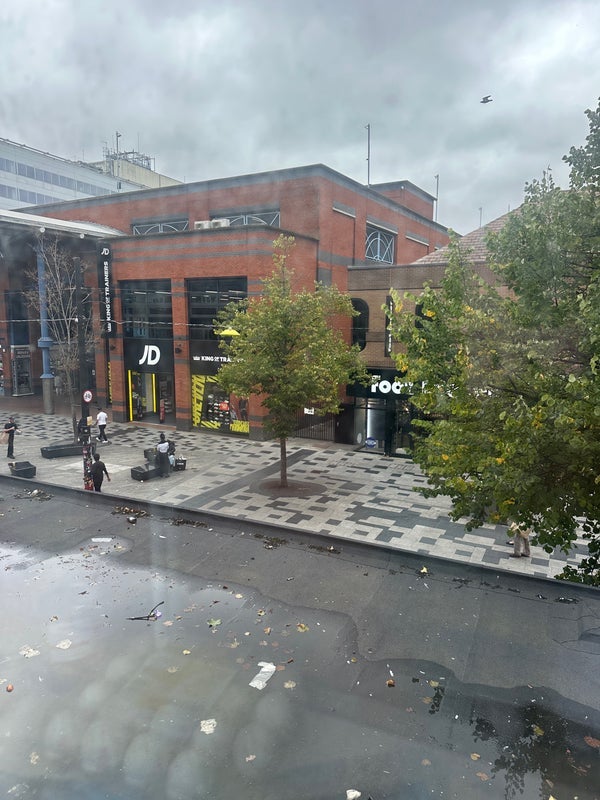 Flat High Street in Slough