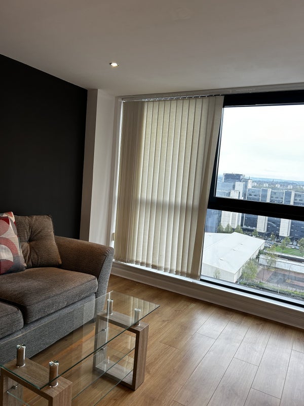 Room Clydeside Expressway in Glasgow